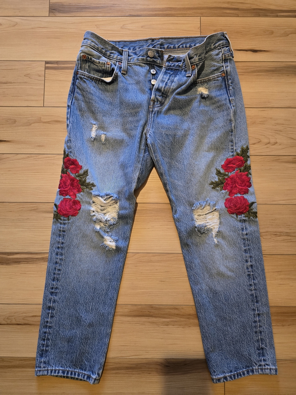 Levi Embroidered Red Rose Distressed Women's Jeans